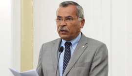 Deputado de AL pede isenção de IPVA para motoristas de aplicativo e taxistas