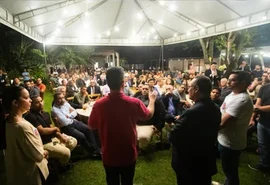Entre evangélicos e Maceió, Paulo tenta minar terreno de JHC