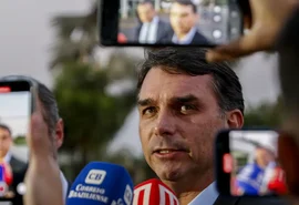 Moraes autoriza visitas dos filhos a Bolsonaro na sede da PF em Brasília