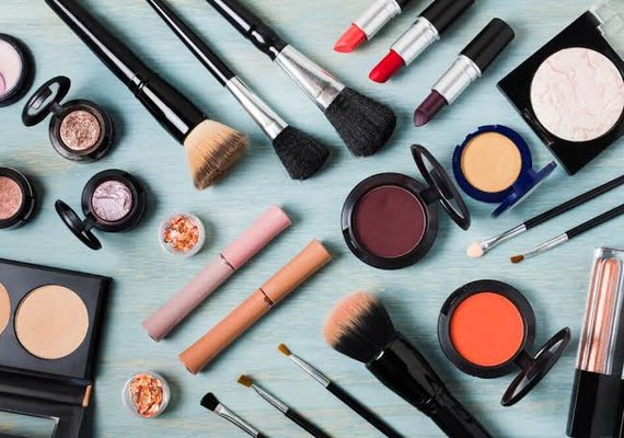 Confira cosméticos irregulares que foram proibidos pela Anvisa