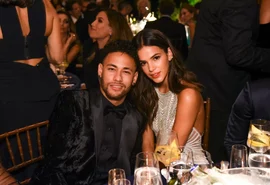 Confira os bastidores do encontro de Bruna Marquezine e Neymar na festa de Anitta