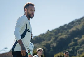 Neymar avança nos treinos e retorno ao Santos pode acontecer sábado