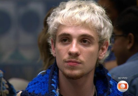 Juliano Floss chama Tadeu de 'safado' e apresentador reage