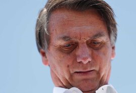 Bolsonaro segue estável na UTI, diz boletim médico deste sábado