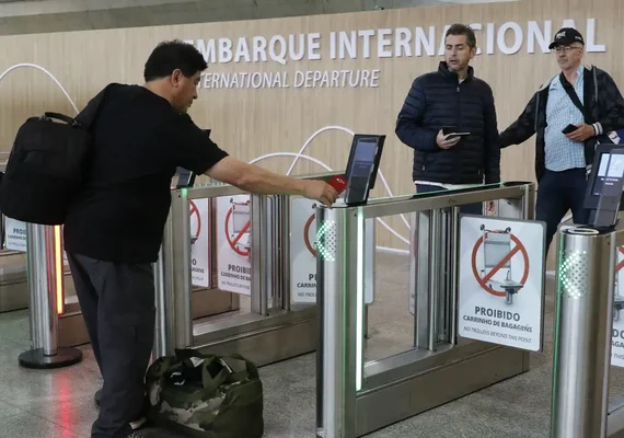 Brasil chega a quase 1 milhão de bilhetes aéreos emitidos para o verão 2024-2025