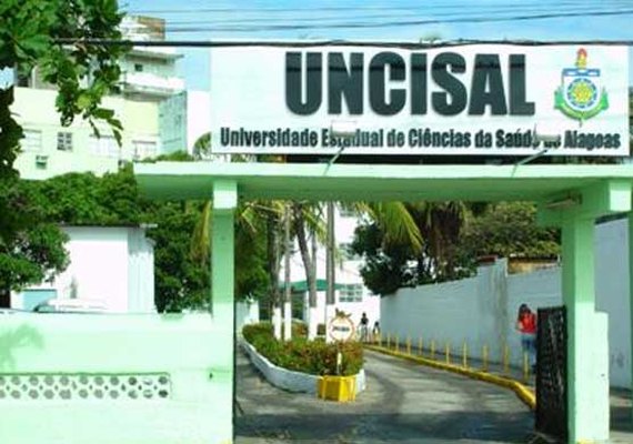 Uncisal oferece cursos e oficinas para a terceira idade, em Maceió