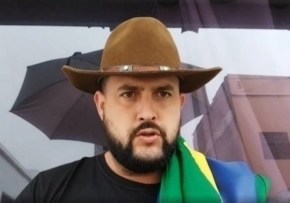 Caminhoneiros: organizador Zé Trovão anuncia fim das paralisações