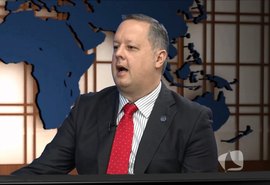 Cobrança de 14% dos aposentados é decisão do governo
