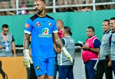 Patrocinadora rompe contrato com Vasco-AC após polêmica com goleiro Bruno