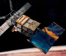 Satélite de 2 toneladas da Agência Espacial Europeia irá cair na Terra