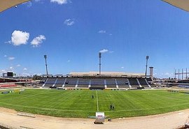 Dirigentes de futebol discutem retorno dos torcedores aos estádios em Alagoas