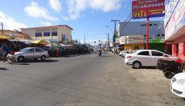 Morador do Jacintinho é atingido por bala perdida durante comemoração de facção criminosa