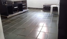 Piso de apartamento afunda no bairro do Pinheiro e deixa moradores apavorados