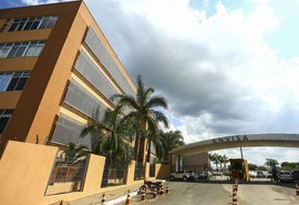 Anvisa autoriza a volta da venda de pomadas para trançar ou modelar cabelos
