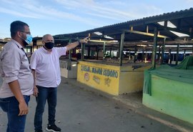 Secretário vistoria obras de reparos nos mercados públicos de Maceió