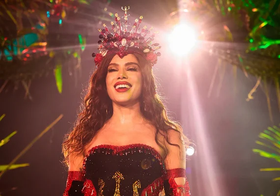 Anitta diz que dinheiro não foi obstáculo para assumir posto no Carnaval