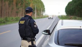 Operação Ano Novo: PRF fiscaliza mais de 1,1 mil veículos em Alagoas