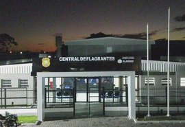 Motorista sem habilitação é preso após colisão múltipla no bairro Forene