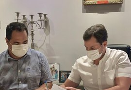 Prefeito encaminha Projetos de Leis que visam empregos em Marechal