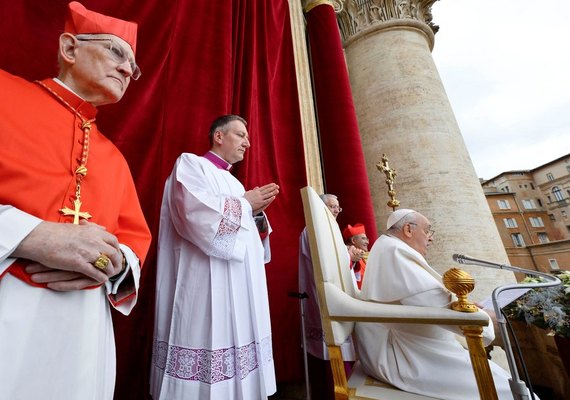 Papa Francisco Condena Ataques em Gaza em Mensagem de Natal