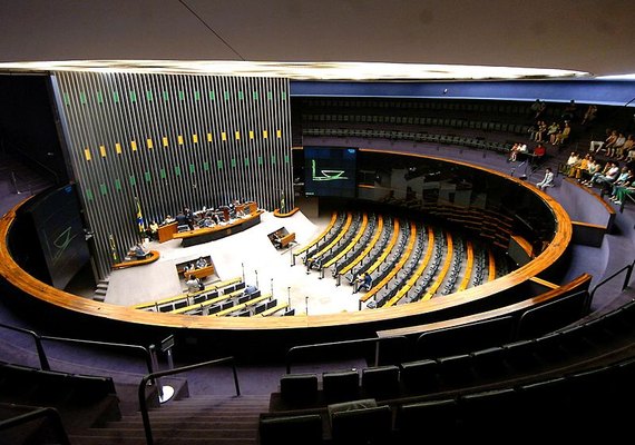 Enquete testa mais de 30 nomes para deputado federal