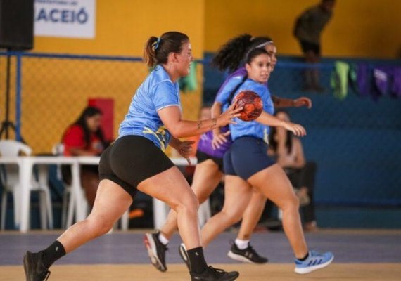 Ginásio Arivaldo Maia sedia competição de Handebol Infantil Feminino, em Maceió