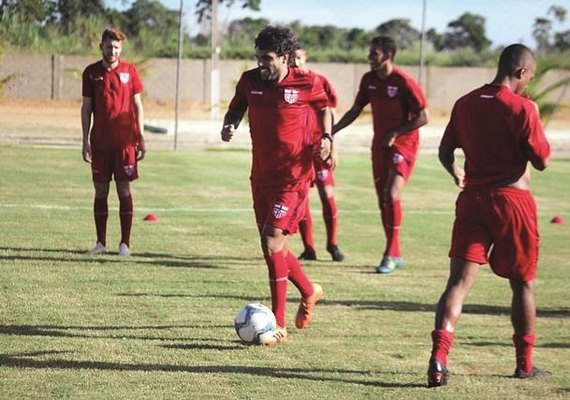 CRB quer trazer pontos do duelo com o São Bento