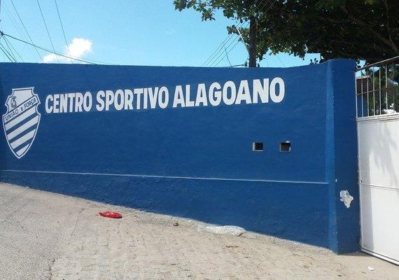 CSA muda programação e fecha último treino em Maceió antes de enfrentar o Fluminense