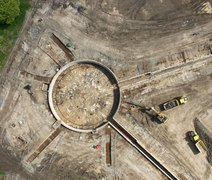 Arqueólogos descobrem esconderijo com 500 balas de canhão medievais na Bélgica