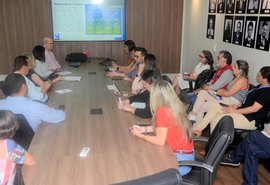 Técnicos da Sesau se reúnem para discutir situação epidemiológica da dengue em AL