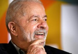 'Liderança de Lula no 1º turno é estável desde julho do ano passado', afirma senador alagoano