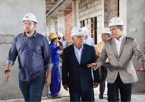 Hospital Metropolitano vai desafogar o HGE, diz governador em exercício