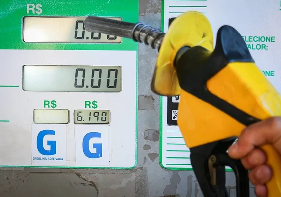 Governo prevê R$ 50 bi em arrecadação após gastar R$ 40 bi com combustíveis
