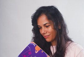Karla Dias reflete sobre escuta ativa e relações afetivas em novo livro infantil 'Oliver e o Rádio'