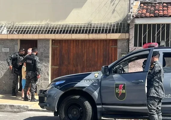 Idoso acusado de manter esposa em cárcere privado é liberado em Maceió