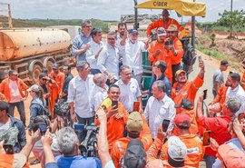 Com Renan Filho, Lula anuncia retomada de 14 mil obras que estavam paradas no Brasil