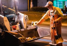 Prefeitura de Maceió inicia retirada de tachões da Av. Fernandes Lima