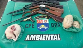 BPA apreende três armas e carcaças de animais durante operação