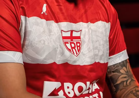 CRB apresenta linha de uniformes 2026 em evento