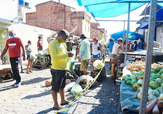 Prefeito de Maragogi anuncia mudanças na feira livre do município