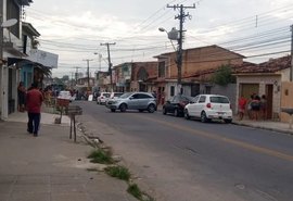 Bebedouro: Moradores fecham via contra a falta de água