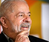 'Liderança de Lula no 1º turno é estável desde julho do ano passado', afirma senador alagoano