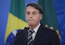 Bolsonaro se pronuncia sobre vítimas do covid-19 no Brasil