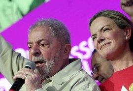 Com Lula preso, PT se isola e avalia anunciar nome de vice