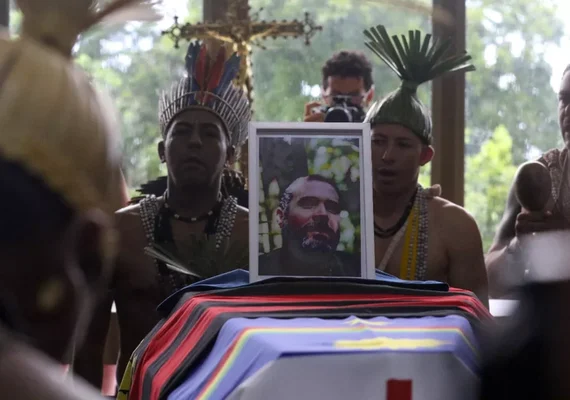 Corpo do indigenista Bruno Pereira é velado em Recife