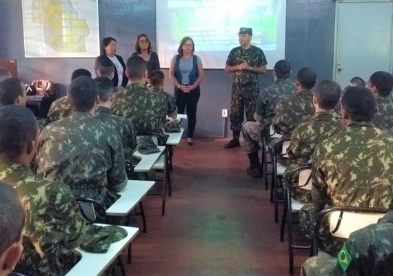 Prefeitura capacita agentes de combatre ao Aedes Aegypti  no agrupamento de guerra