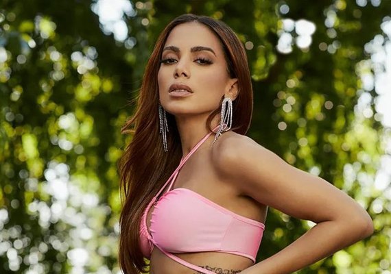 “Não tenho nada contra sertanejos”, diz Anitta após entrevista polêmica