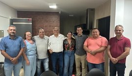 João Caldas fortalece base na zona da mata, mas desconversa: “eleição só no próximo ano”