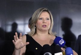 Joice Hasselmann sofre fraturas no rosto e na coluna; deputada acredita que foi alvo de atentado