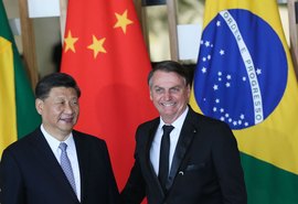 Brasil e China firmam acordos em áreas como política, comércio e saúde